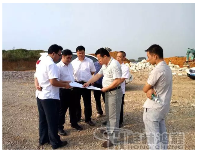 重鈣磨粉機(jī)，重鈣，HCH1395，超細(xì)環(huán)輥磨,武宣碳酸鈣